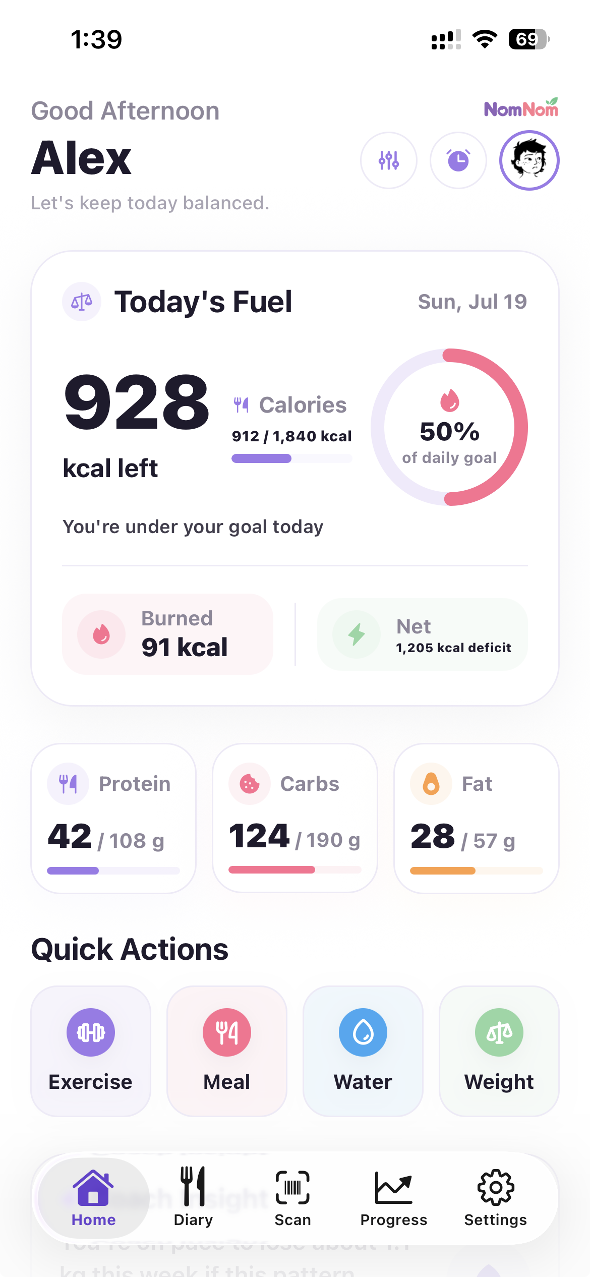 NomNom home dashboard showing calories, macros, and quick actions
